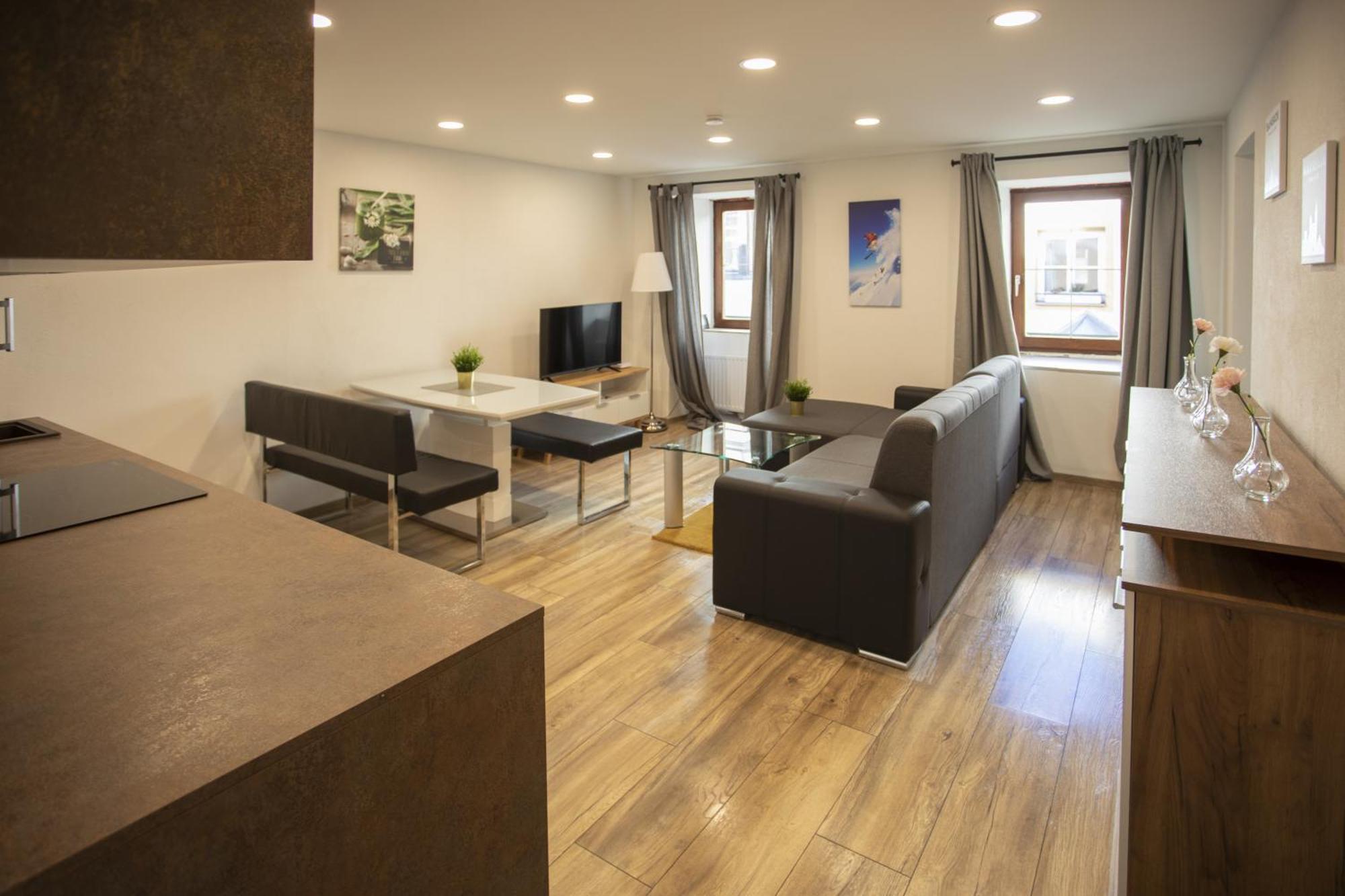 Modern Old Town Apartment Hall in Tirol Exterior foto